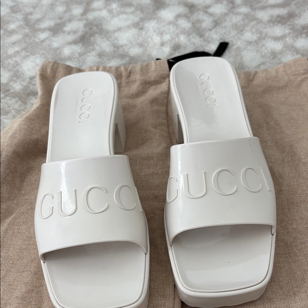 Gucci Women's Cream Mules
